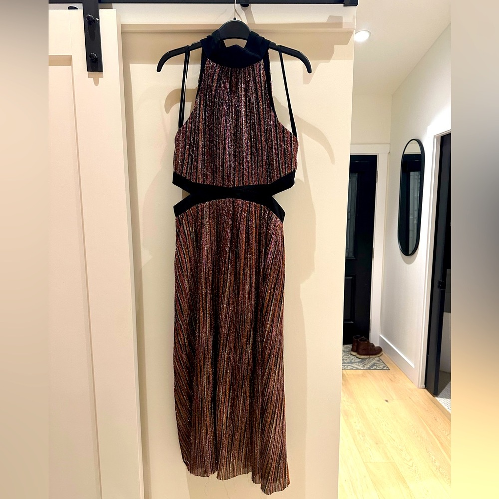 NWT Gorgeous party dress Size 8. BCBGeneration